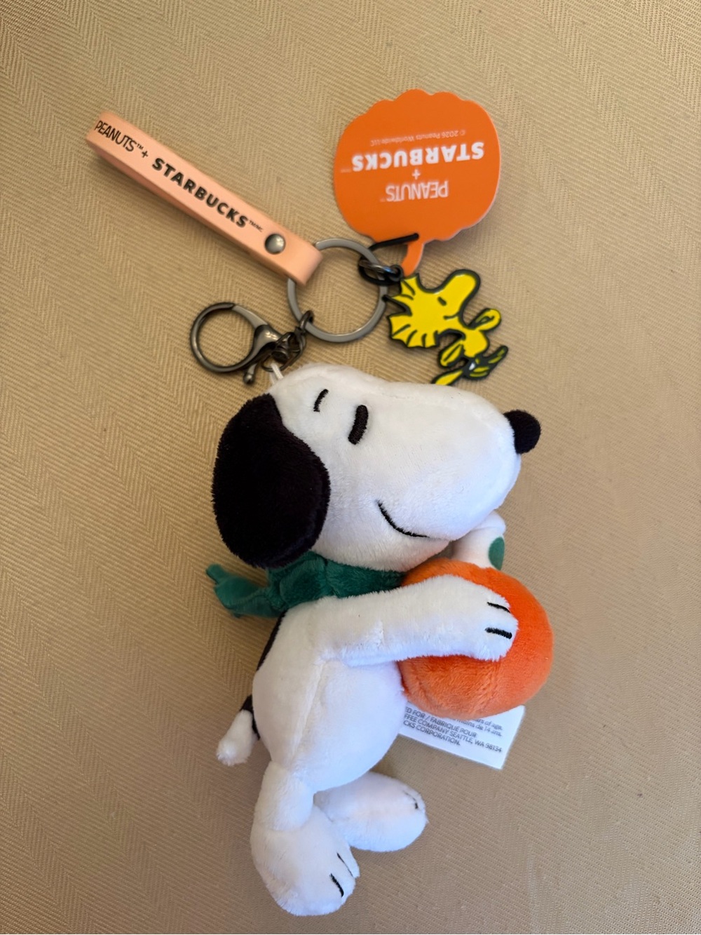 New Starbucks x Peanuts Snoopy Keychain Plush Halloween Pumpkin 2026